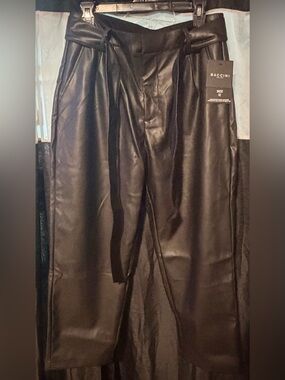 BACCINI Black Faux Leather Women’s Pants